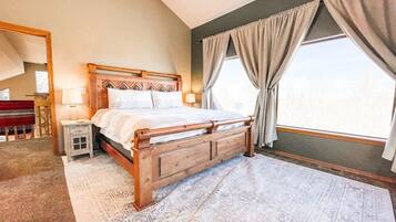 Chalet (4 Bedrooms) | Interior