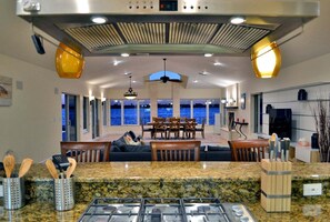 Interior - 8730 Dunmore Dr (Sarasota)
