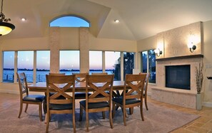 Interior - 8730 Dunmore Dr (Sarasota)