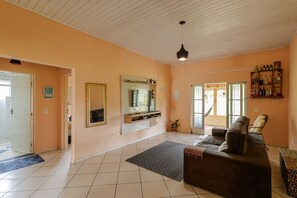 Casa, para fumadores | 2 habitaciones
