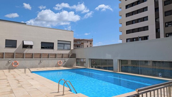 Apartment | 2 bedrooms, Internet - Badalona Marina 2BR apt With Pool Near the Beach (Badalona)