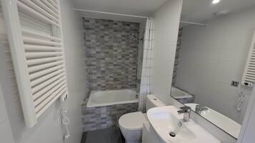 Apartment | 2 bedrooms, Internet