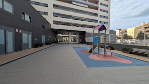 Apartemen | 2 kamar tidur dan internet