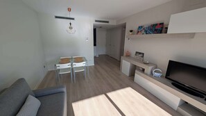 Apartemen | 2 kamar tidur dan internet