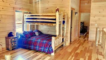 Chalet (4 Bedrooms) | Interior