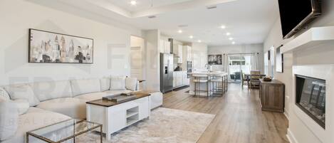 House (2 Bedrooms) | Interior