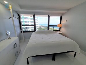 Interior - Alexander 1104 (Miami Beach)