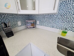 Interior - Alexander 1104 (Miami Beach)