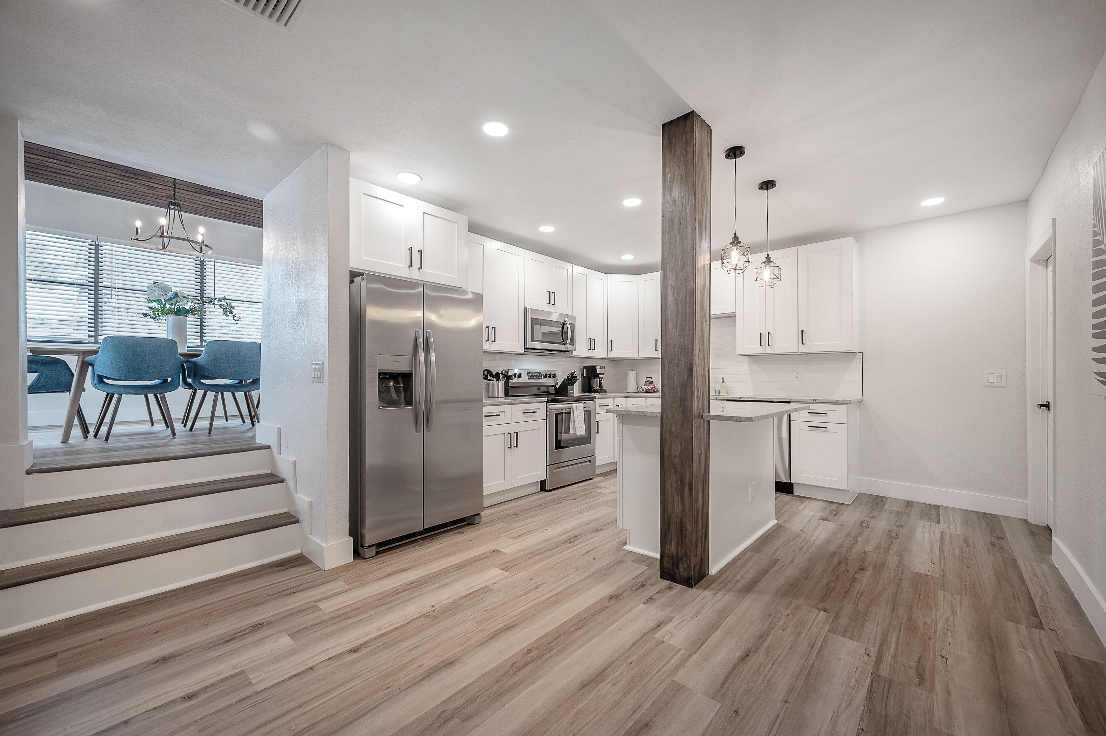 House (6 Bedrooms) | Interior