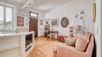 Appartamento, 1 letto queen | Area soggiorno