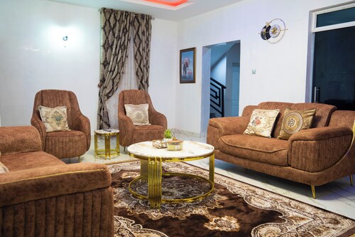 Nafik Suites a secured, solar-powered, self-catering luxury home in Dura, Jos.