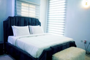 4 Schlafzimmer, Bügeleisen/Bügelbrett, Internetzugang, Bettwäsche