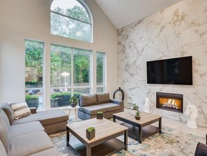 Interior - Captivating 6BR 3B Home With Pool & Fire Pit (Mesquite)