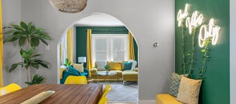 Game Day Base • 10 Min to Lambeau, 5 Min Downtown