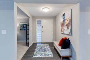 Interior - Eugie Terrace Scottsdale (Scottsdale)