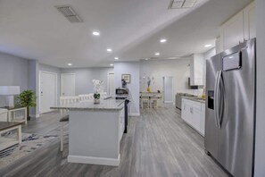 House (3 Bedrooms) | Interior - Family Fun: Ping Pong, Bbq, Walk to Park Nearby (Sarasota)