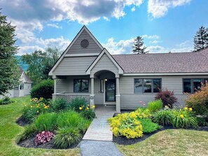 Interior - Fv43 Bretton Woods Single Level Home With AC on Golf Course! (Rye)