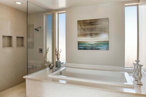 Interior - Lucent (Palm Springs)
