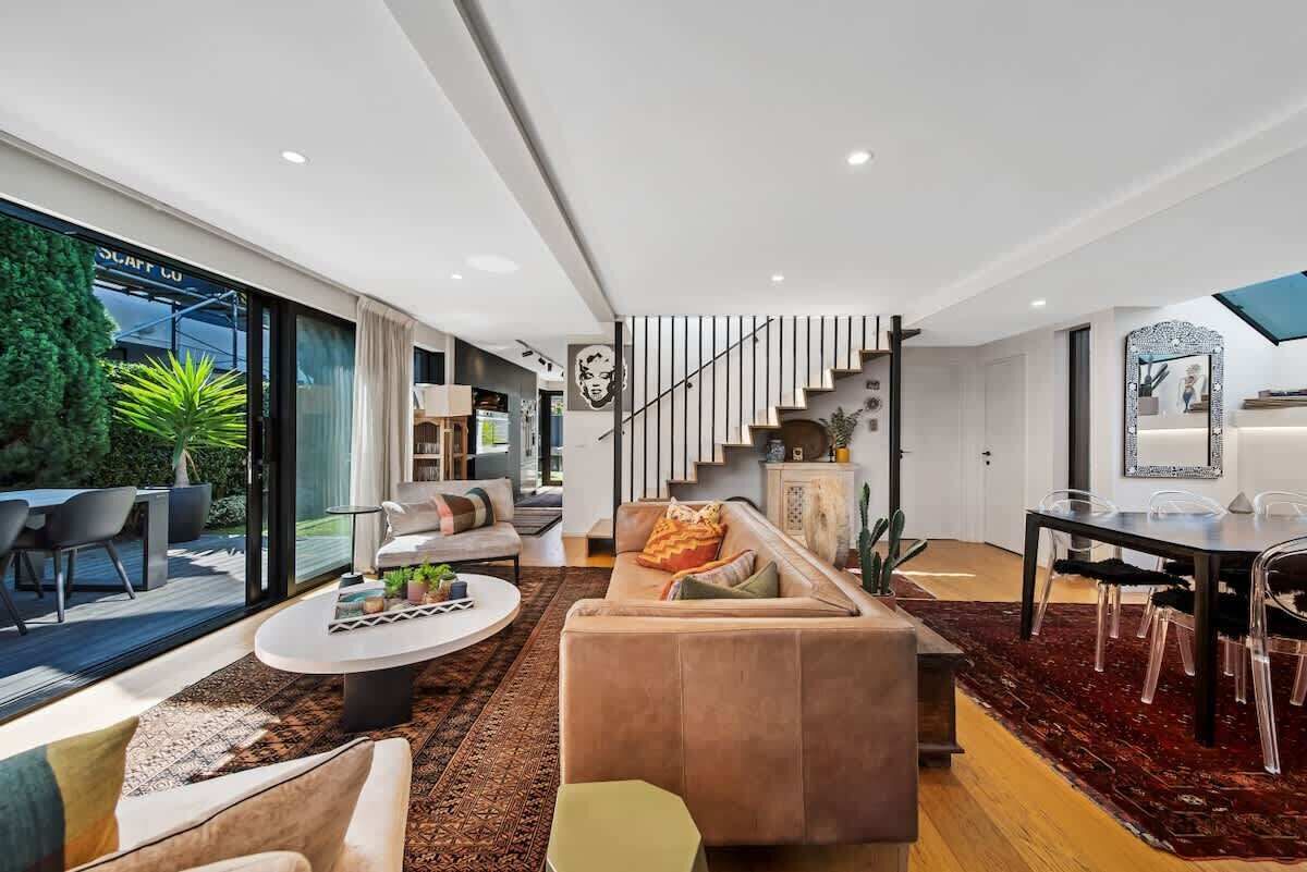 TV, fireplace, offices