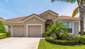 Interior - Lavish 4BR Home in Windsor Hills Resort (Kissimmee)