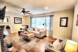 Televisión, chimenea