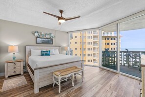 Interior - Golden Arms 602 (New Smyrna Beach)