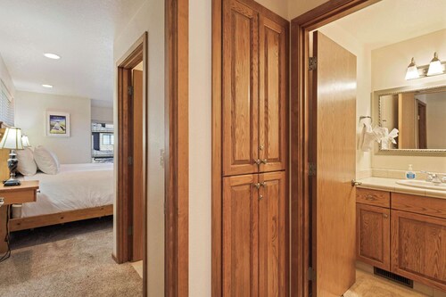 Fairway Village 8