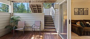 Hot Tub Getaway With Ping Pong & Sharc Passes