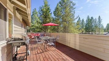 Khu ẩm thực ngoài trời