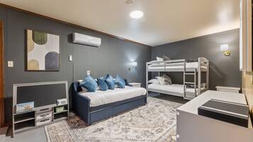 House (5 Bedrooms) | Bahagian dalam