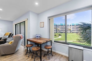 Interior - Errol By The Sea 207 (New Smyrna Beach)