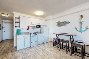 Interior - Harbour Beach Resort 618 (Daytona Beach)