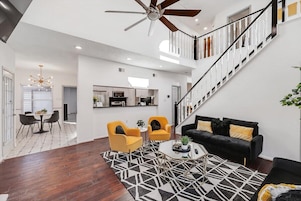 House (4 Bedrooms) | Interior