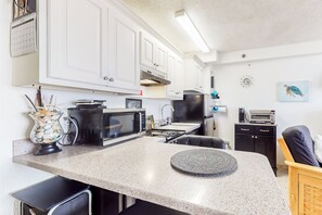 Interior - Harbour Beach Resort 518 (Daytona Beach)