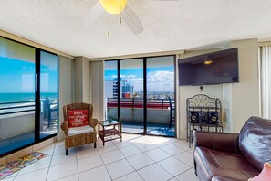 Interior - Horizons 504 - Daytona Beach Living (Daytona Beach)