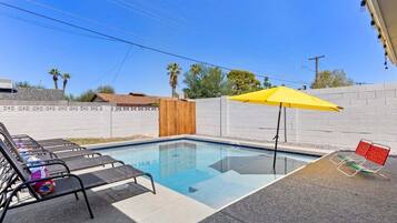 House (4 Bedrooms) | Front of property