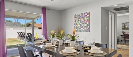 House (4 Bedrooms) | Interior