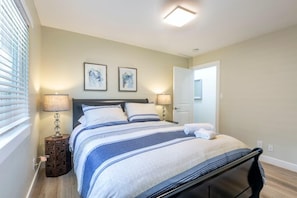 House (6 Bedrooms) | Interior - Marbella Lane - 6BR Duplex Dtwn SJ Laundry P (San Jose)