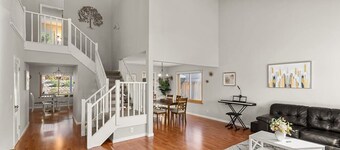 Marbella Lane - 4BR Siliconvalley Gem Pool House