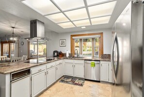 Interior - Marbella Lane - 4BR Siliconvalley Gem Pool House (San Jose)