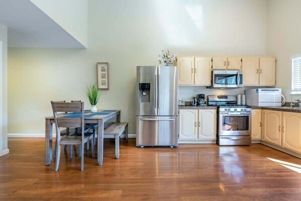 House (3 Bedrooms) | Front of property - Marbella Lane -siliconvalley 3BR Gem in SJ (San Jose)