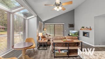 Villa (2 Bedrooms) | Interior