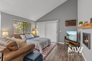 Villa (2 Bedrooms) | Interior - Twin Lakes Village Home Golf Retreat Community Pool Corner Lot and Single Level Living (Rathdrum)
