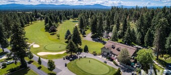 Twin Lakes Village 3-story Townhouse Golf Views Steam Shower Wet Bar Game Room Pool