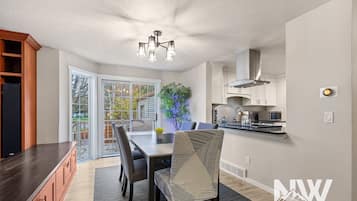 Villa (4 Bedrooms) | Interior