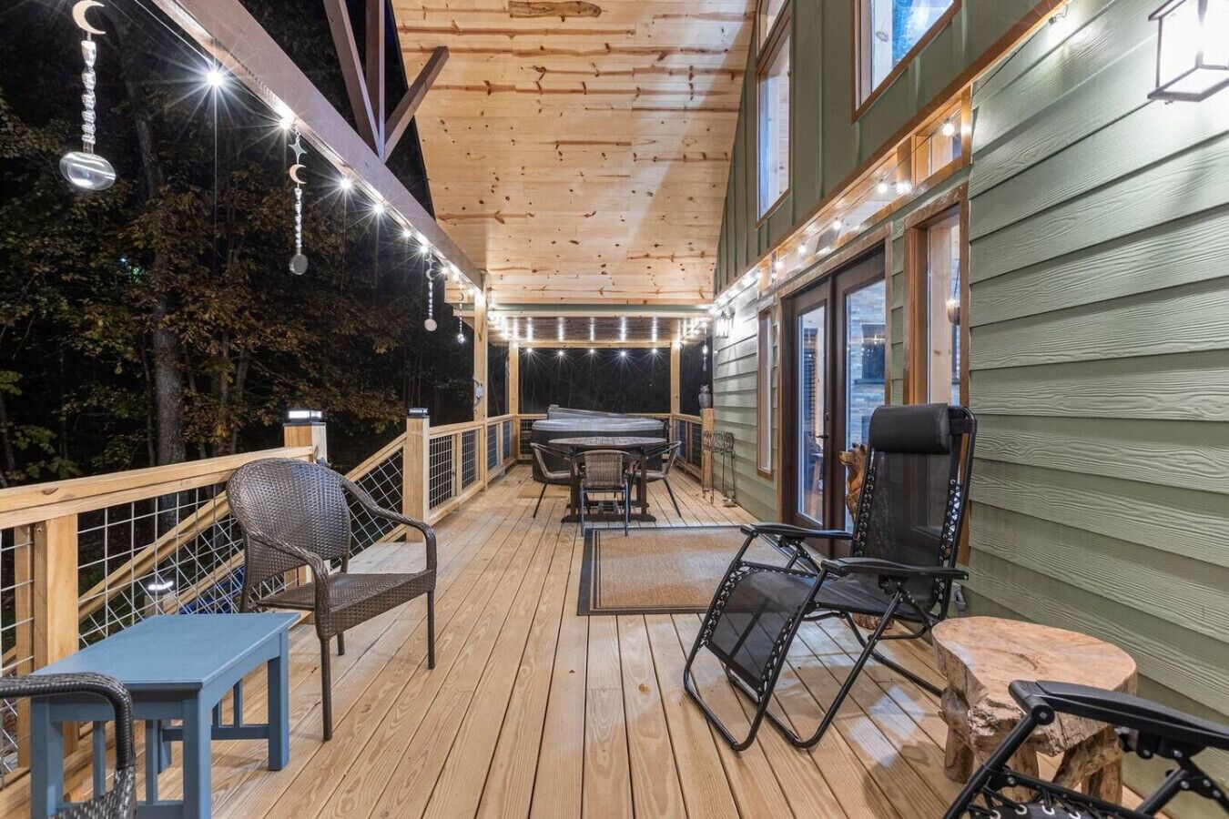 Chalet (2 Bedrooms) | Interior