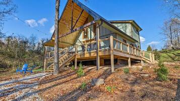 Chalet (2 Bedrooms) | Façade de l’hébergement