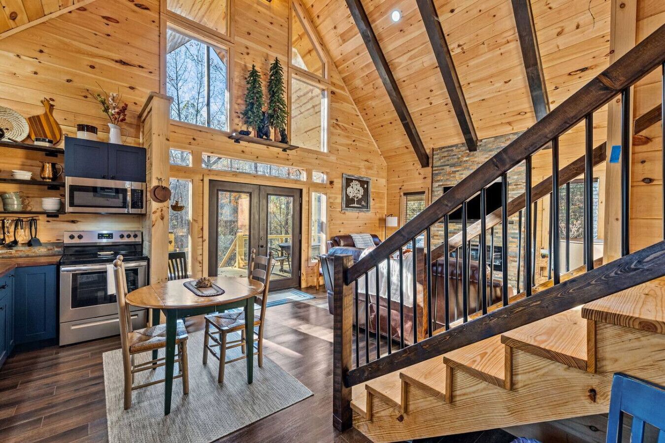 Chalet (2 Bedrooms) | Interior
