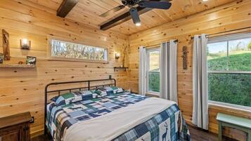 Chalet (2 Bedrooms) | Interior