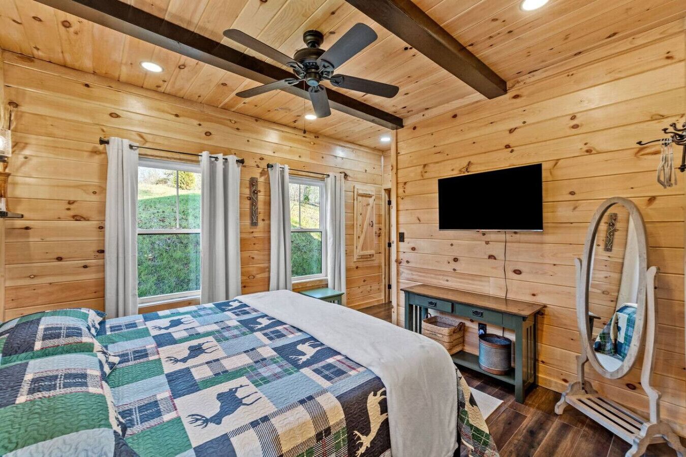 Chalet (2 Bedrooms) | Interior